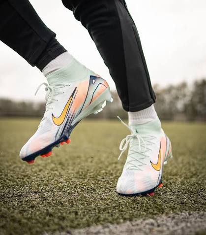 MERCURIAL SUPPERFLY (780ألف)